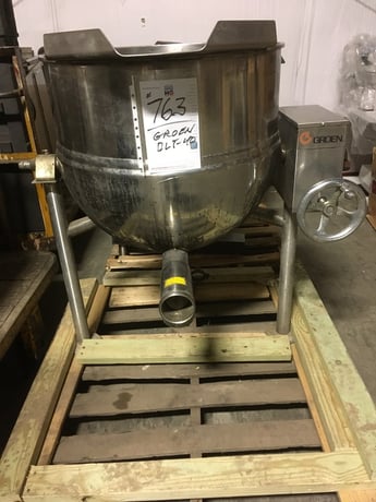 40 gallon Groen #DLT-40, tilting direct steam kettle w/3" Tangent draw valve, 50 psi @ 300°F - Image 1