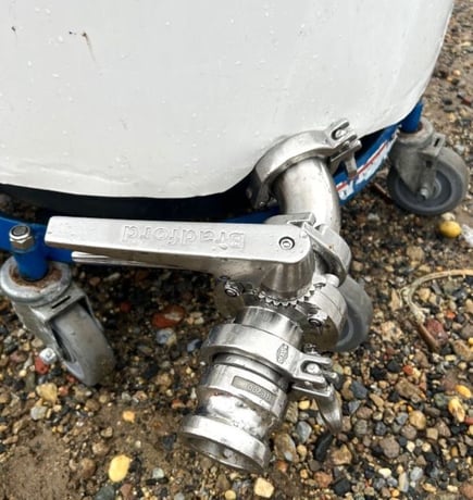 55 gallon Stainless Steel Drums w/Clamp on Lid and Bottom outlet, 22" diameter x 33" depth x 43" H, qty. 5 - Image 4
