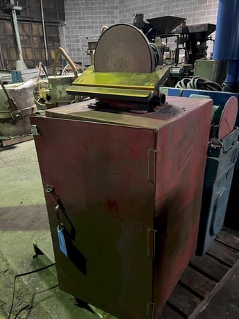 12" MIT, single end disc sander with dust collection cabinet - Image 1