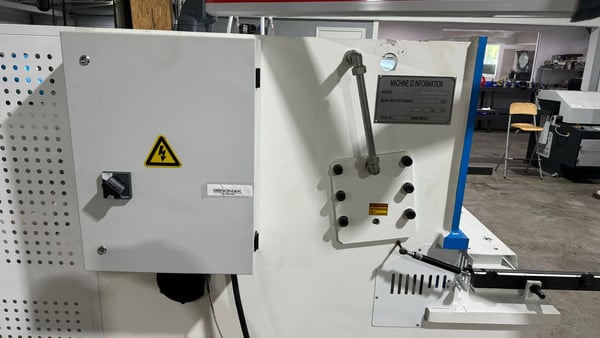 1/4" x 10' Maq #QCY-6X3200, Hydraulic Shear, E21S Control on Swivel Arm, Safety Sensor, new - Image 6