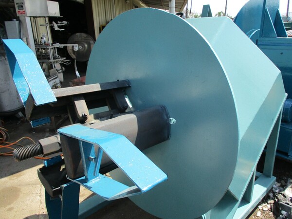 6000 lb. American #SPEC-6000, motorized coil feeder, inclined body - Image 5