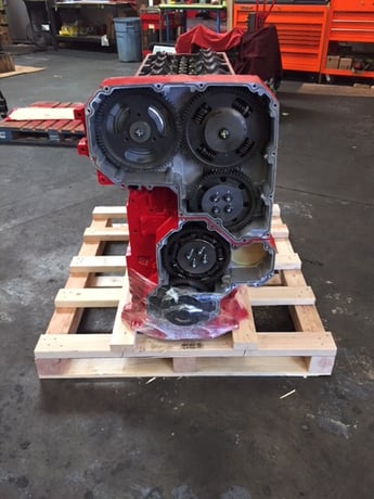 525 HP Cummins #ISX, remanufactured long block - CPL 3320 - Image 1