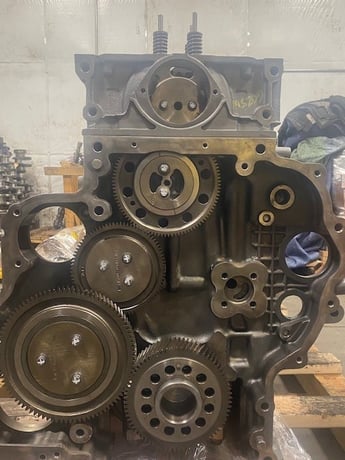 560 HP Detroit Diesel #DD15, remanufactured long block - Image 1