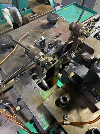 1/8" Shanghai Wuling #SD-30, Bi-Metal contact heading machine, 0-130 PPM, vari-speed, 2014 - Image 6
