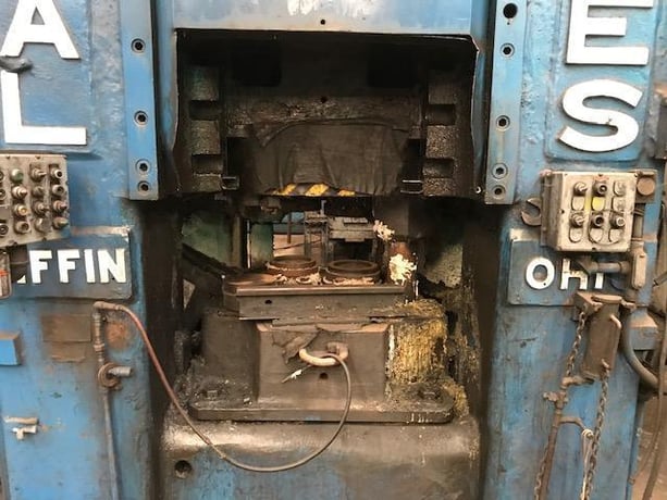 2000 Ton, National Maxi Press, 12" stroke, 35" Shut Height, 60 SPM, 150 HP - Image 3