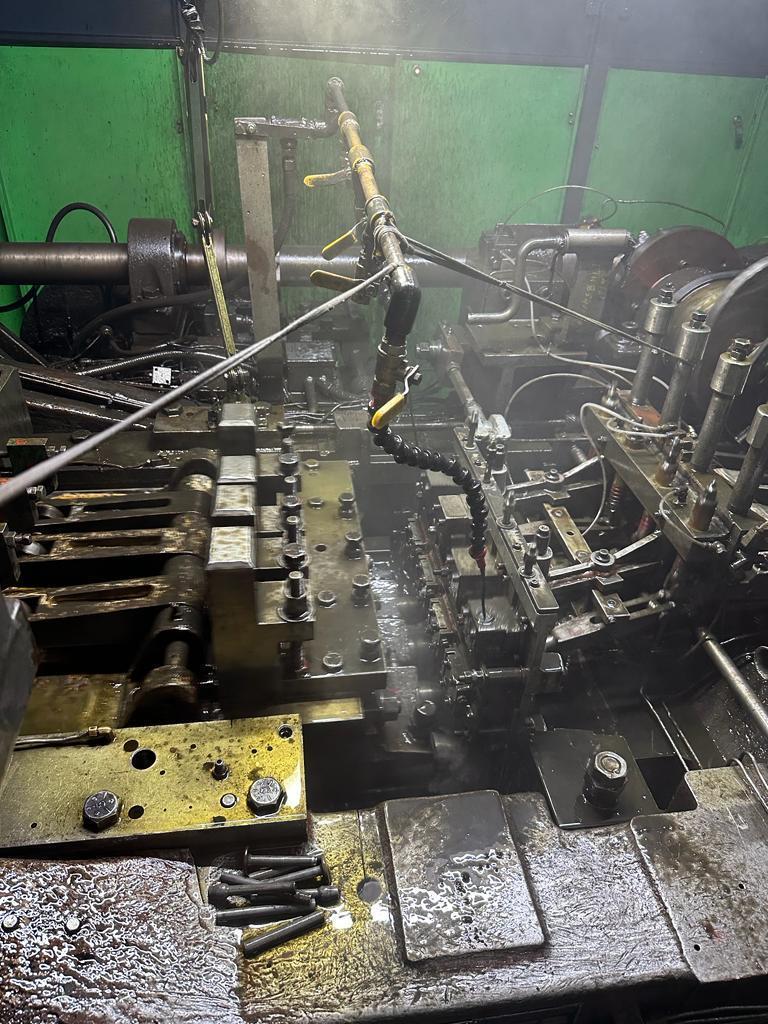 1/2" x 7" Waterbury-Farrel #3, 4 die progressive header, 80 blanks/minute, 30 HP - Image 8
