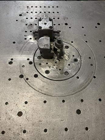 Lubow #ML-6, wire bender, 2-stop, 400&deg; rotation, 24" x 60" table, foot pedal - Image 2