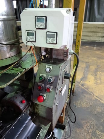 3/16" Shimazu #Super-2F, twin spindle nut tapper, 80-100 PPM, hopper, magnetic chip separator, 1990 - Image 10