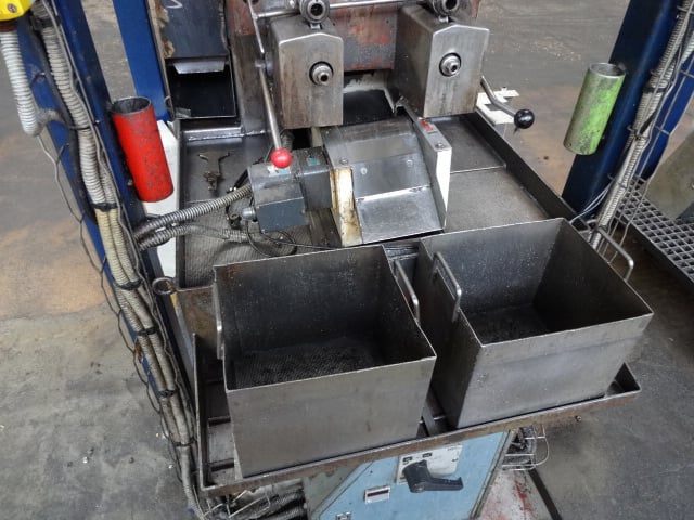 3/8" Shimazu #Super-3F, twin spindle nut tapper, 80-100 PPM, hopper, magnetic chip separator, 1989 - Image 9