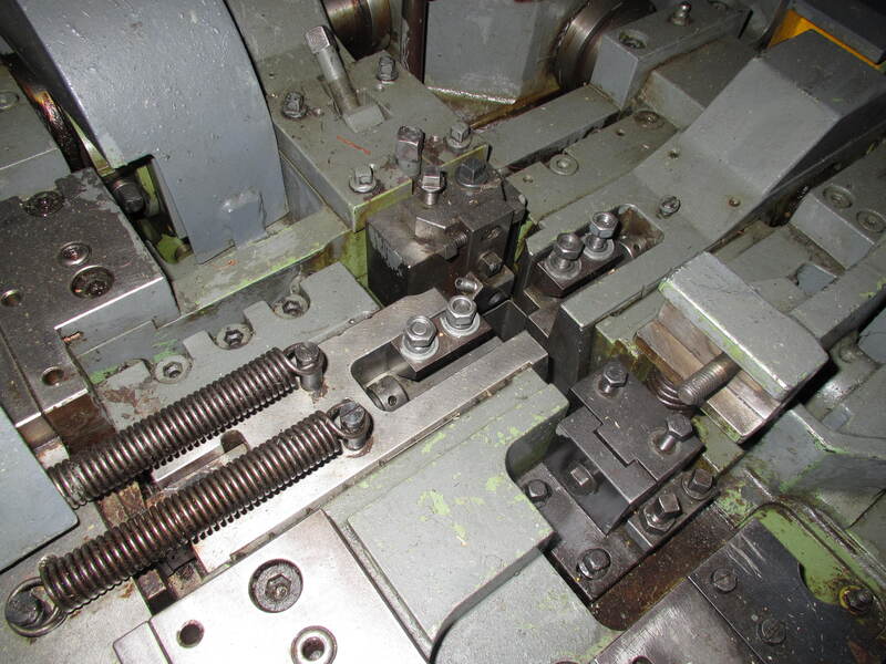 Buendgens #ST, pin making machine,.050" wire, 2.360" length, 500 PPM, rotary arbor straightener, 1988 - Image 4