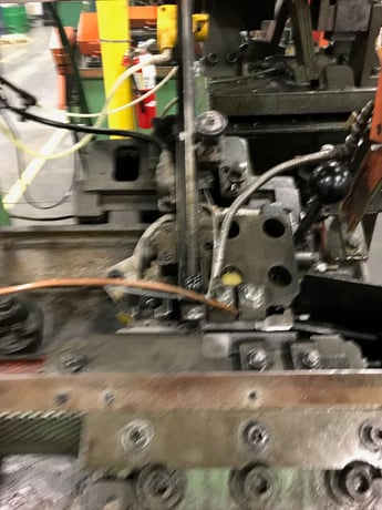 Robertson & Hartford 1/4" x 2" Robertson Hartford #4-500, high speed thread roller, 250-500 PPM, coolant pump - Image 3