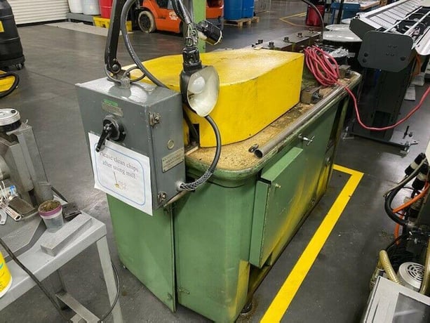 5/16" x 2" Hartford #312, hand feed thread roller, 5 HP, box of flat dies - Image 8