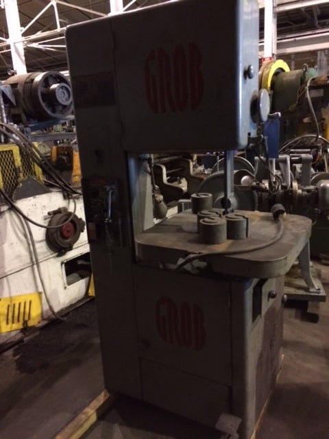 18" x 9" Grob #NS18, vertical band saw, tilting table, foot activated power feed - Image 2
