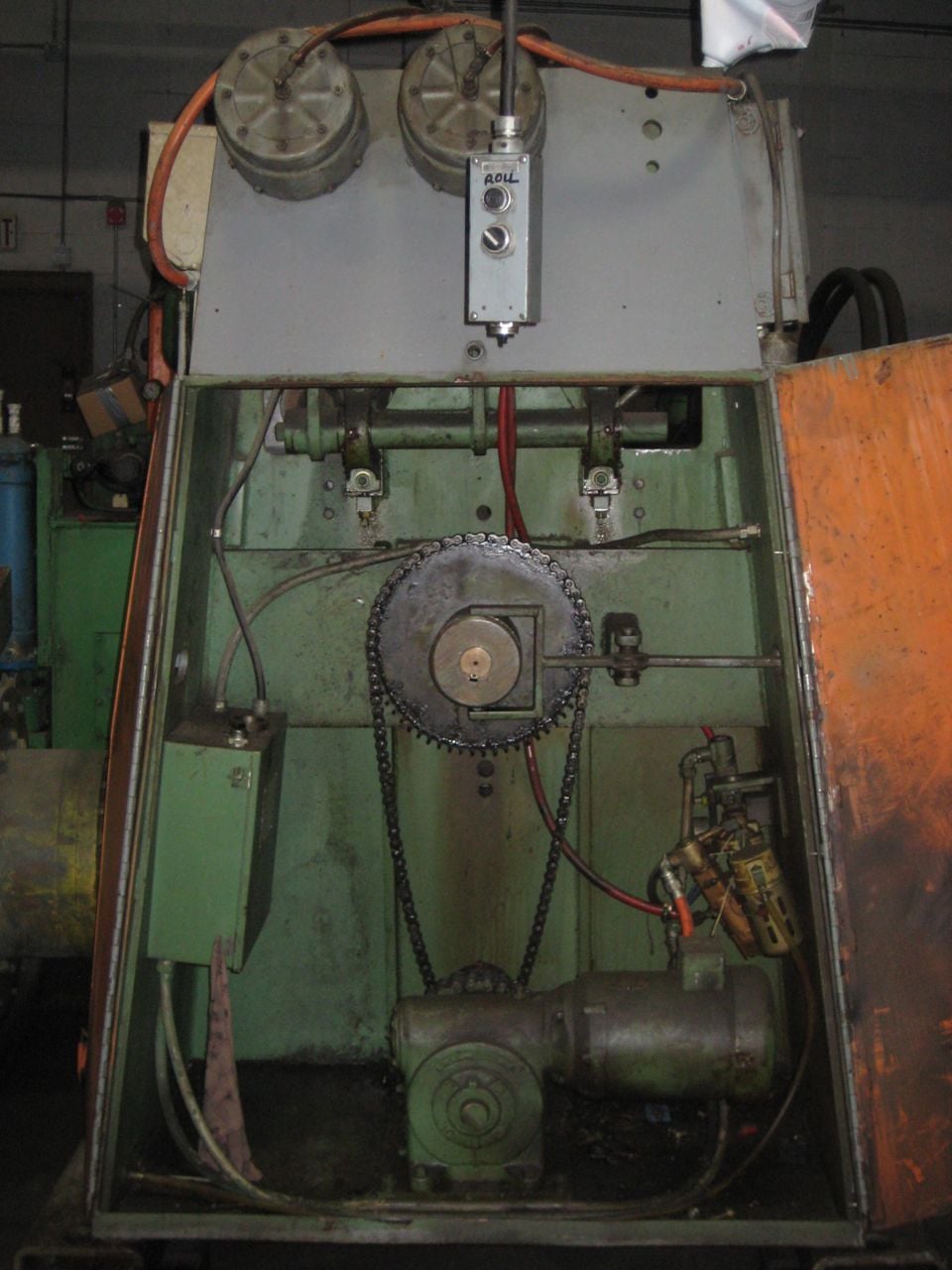 2400 lb. Fastener Engineers #PF-2400-24, powered uncoiler, 300 FPM, 1979 - Image 4