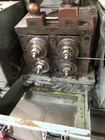 1/4" Shuster #2A4EV75L, wire straighten & cutoff machine, 3' longest cut, 28-300 FPM, 2012 - Image 3