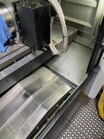 Hurco #VMX-30i, CNC vertical machining center, 30" X, 20" Y, 24" Z, 12000 RPM, 30 automatic tool changer - Image 7