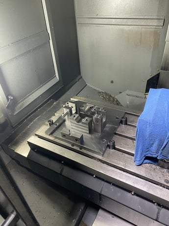 Hurco #VMX-30i, CNC vertical machining center, 30" X, 20" Y, 24" Z, 12000 RPM, 30 automatic tool changer - Image 8