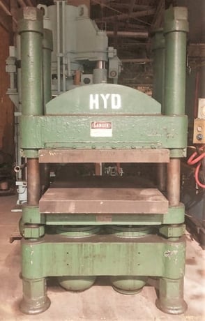 330 Ton, Komatsu #E2M-300, straight side double crank press, 7.9" stroke, 21.7" Shut Height, 30-80 SPM, air - Image 2