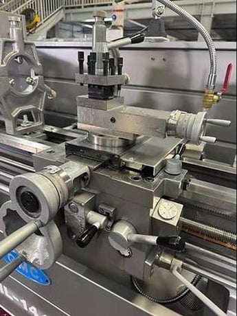 14" x 40" GMC #GML-1440BGF-3, high speed metal lathe, 6" 3-jaw chuck, 8" 4-jaw chuck, 1.5" bore, D1-4 - Image 8