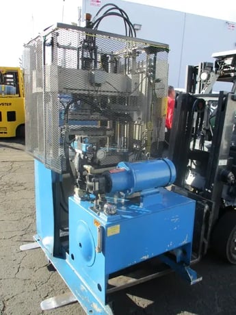 MPC #140 Stator end turn frame blocker / hydraulic vertical stator press, 1998 - Image 8