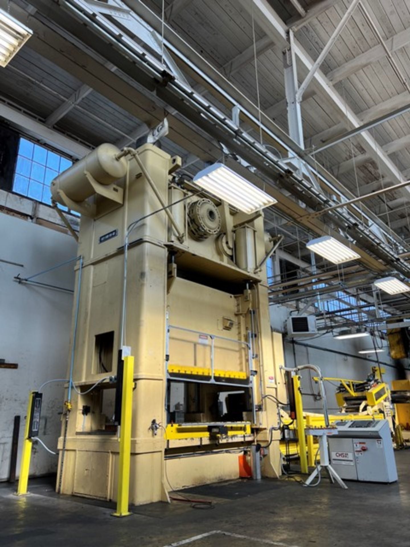 800 Ton, Niagara #SE2-800-96-60, straight side double crank, 12" stroke, 35" Shut Height, 18" adj., 15-30 - Image 3