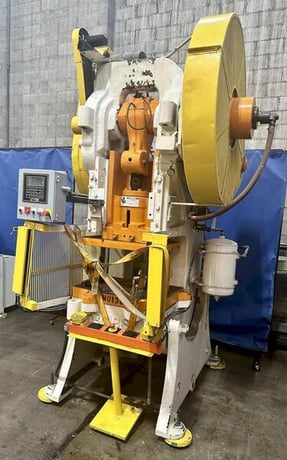 75 Ton, Bliss #23M, single crank OBI press, 4" stroke, 14" Shut Height, 16" x10"ram, 24" x32"bed, 45-900 SPM - Image 2