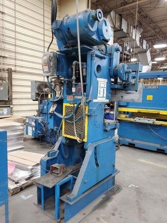 22 Ton, Bliss #C-22, OBI flywheel press, 2" stroke, 10" Shut Height, 2.25" adj., 100-200 SPM, 23.5" x14.5" - Image 5
