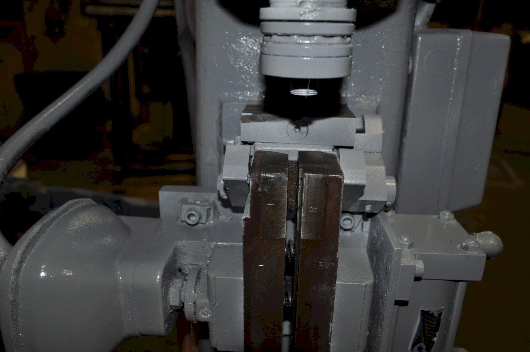 Grant Orbital Spin #220, riveter, 3/4" stroke, 208-220/440 V., 3-phase, 2 HP, 1150 RPM, foot pedal - Image 5