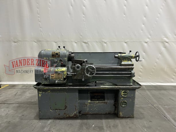 15" x 30" Clausing, engine lathe, serial #4/50661, #16802 - Image 1