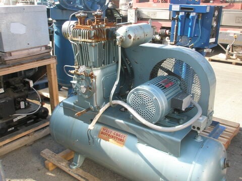 200 psi, Quincy #34032, Reciprocating Type Air Compressor, 650 F, 7 -1/2 HP, 1745 RPM, 230/460 V - Image 4