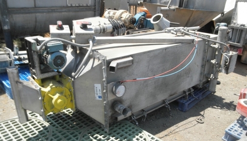 50 sq.ft., Baghouse Dust Collector, 24" L x 24" W x 5' H housing, (9) 4" dia. x 60" L bags, 3 HP - Image 2