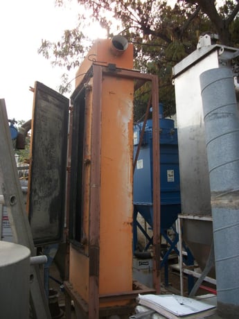 Dust Collector, 52" x 52" x 8' straight side baghouse, (3) 7.5" diameter x 6' L bags, 8" outlet, 19" x 56" - Image 2