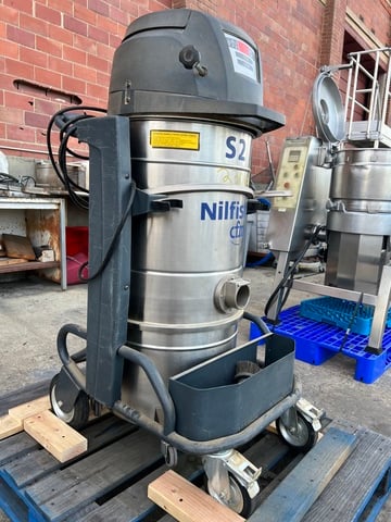 Nilfisk Industrial Vacuum #S2, Dust Collector, 50 liter tank, 2.75" vacuum hose connection, 120 V, 1 Ph. - Image 2