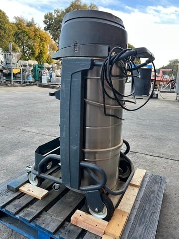 Nilfisk Industrial Vacuum #S2, Dust Collector, 50 liter tank, 2.75" vacuum hose connection, 120 V, 1 Ph. - Image 4