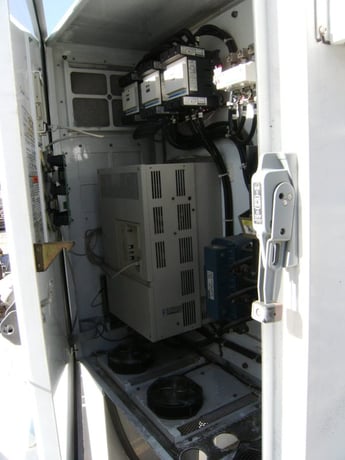 100 HP Yaskawa, CIMR-F7U4055, vari-speed drive, 380/480 Volts (2 available) - Image 6