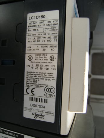 100 HP Yaskawa, CIMR-F7U4055, vari-speed drive, 380/480 Volts (2 available) - Image 10