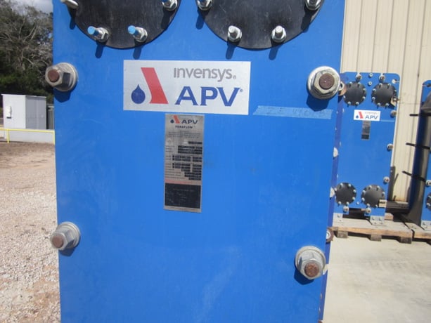 339 sq.ft., APV, SR9-M12, Carbon Steel frame, plates 0.6mm thick plates, paraflow type, 2008 - Image 3