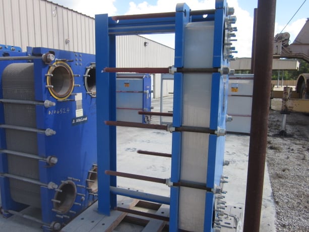 339 sq.ft., APV, SR9-M12, Carbon Steel frame, plates 0.6mm thick plates, paraflow type, 2008 - Image 7