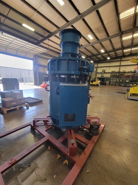 500 HP 900 RPM Canadian General Electric, Frame 760, 2300 volts, synchronous motor, electrically OK - Image 4