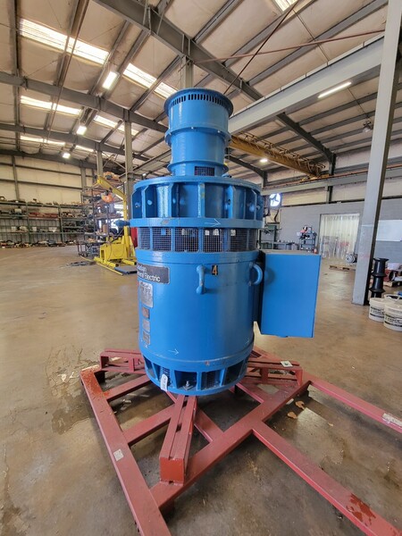 500 HP 900 RPM Canadian General Electric, Frame 760, 2300 volts, synchronous motor, electrically OK - Image 5
