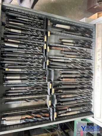 13 Drawer Vidmar cabinet with tooling, #77057 - Image 9