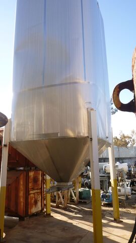 950 cu.ft., Bin, Stainless Steel, 8' x 8' x 14' straight side, 45 deg. Cone, 4' discharge, 30" side manway - Image 2