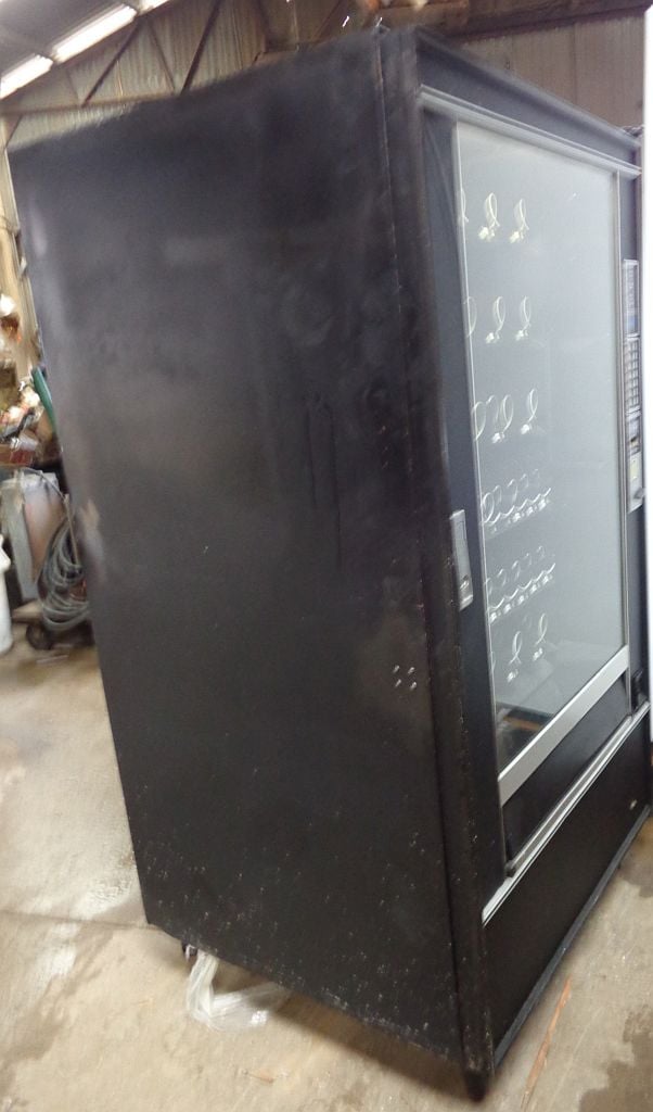 Snack Vending Machine, 6 Product Shelves & Trays, 5-45 Product selections, $0.05-$99.99 pricing - Image 3