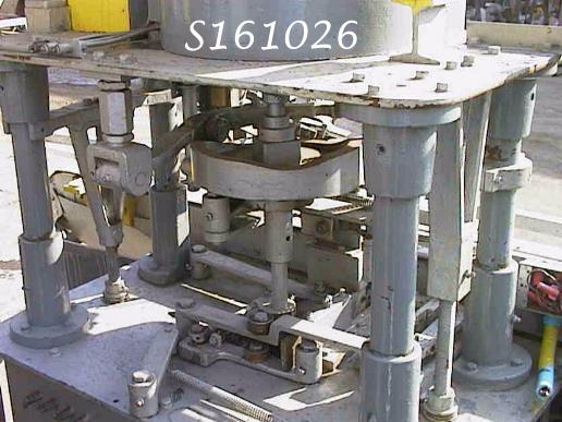 Resina #LC-89-Spec, Capper, 20-60 CPM, 58 mm capacity on 2" bottles, 2-1/4" width x 70" L discharge conveyor - Image 4