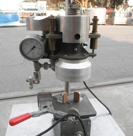 Dillin, Manually Operated Steam Capper, 115/230 V - Image 4