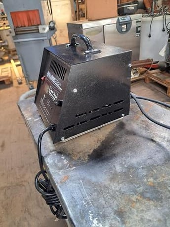 Quick Charge Corporation #SCP2440P, select-a-charge programmab, 24 VDC, 40 Amps DC, 117 VAC, 14 Amps AC, 120 - Image 6