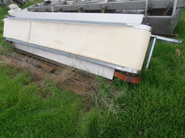 18" wide x 11' long, Belt Conveyor, 6" width side inspection tables - Image 9