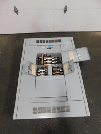 400 Amp. Goulds, VB Series 6 I-T-E, panel board/switchboard, 120/208 Volts 3 phase - Image 2