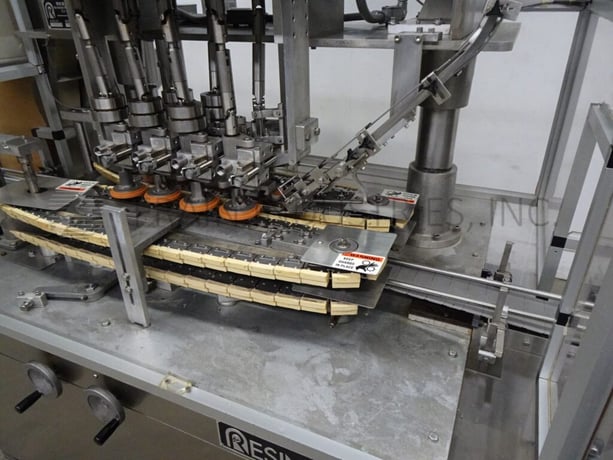 Resina #UN40-1225, automatic, 4 station, 8 spindle, Stainless Steel capper, 20-300 containers per minute - Image 2