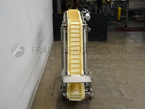 Woods Fabrication, Z style inclined cleated feeder conveyor - Image 3